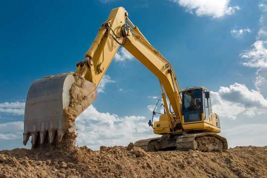 Excavator training in Durban ,Empangeni , Pietermaritzburg